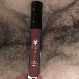 Adesse New York Hi Definition Liquid Lipstick